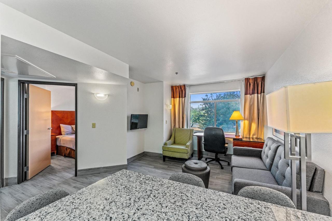 Chandler Perfect Location 1 Bedroom Exterior photo